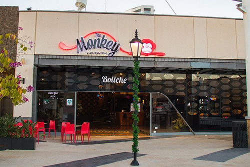 Monkey Bowling exterior